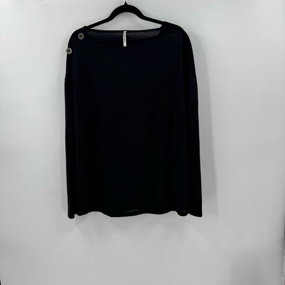 NWOT 42pops black button shoulder blouse - Picture 1 of 5